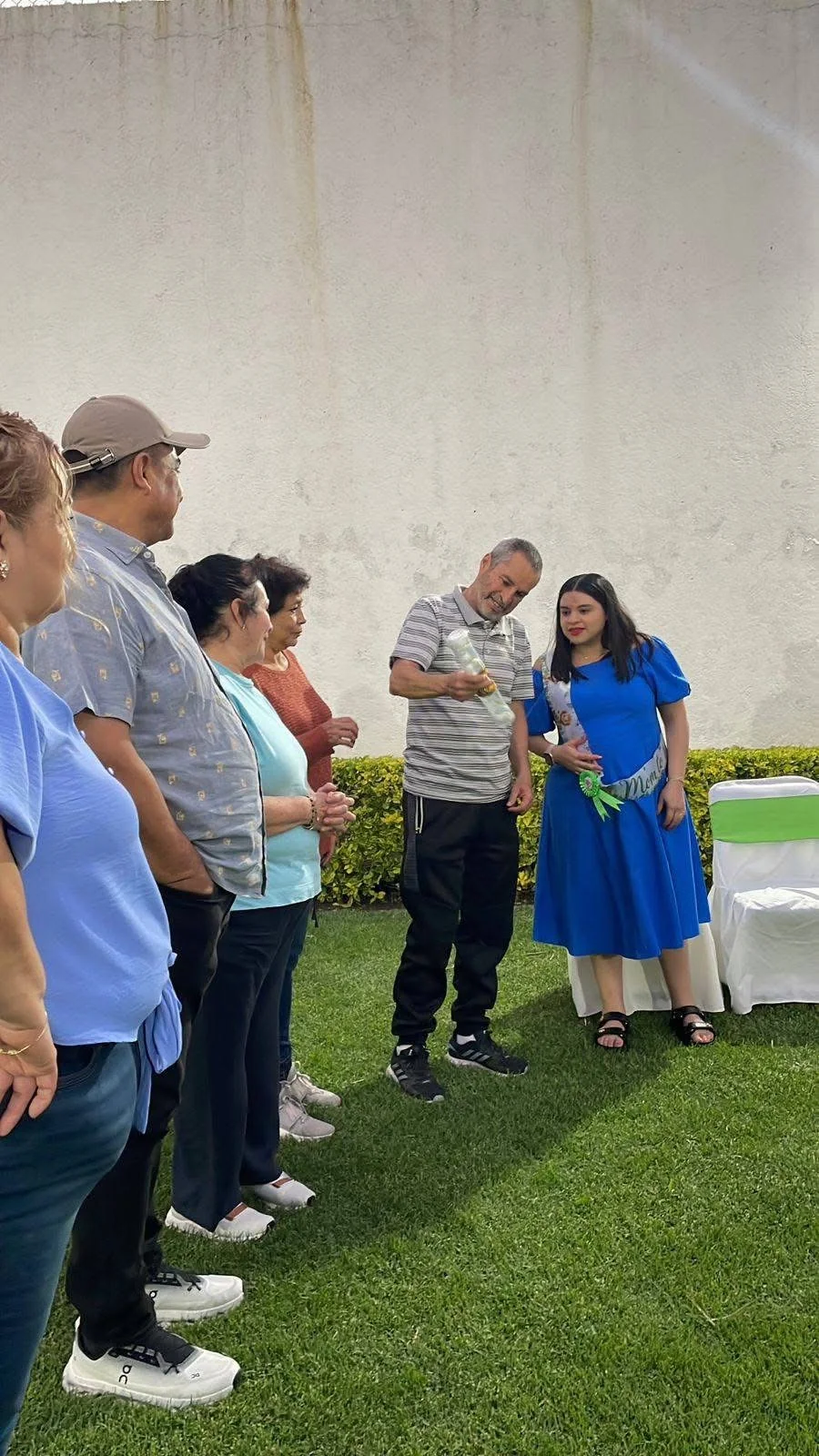 Juego familiar durante una celebración
